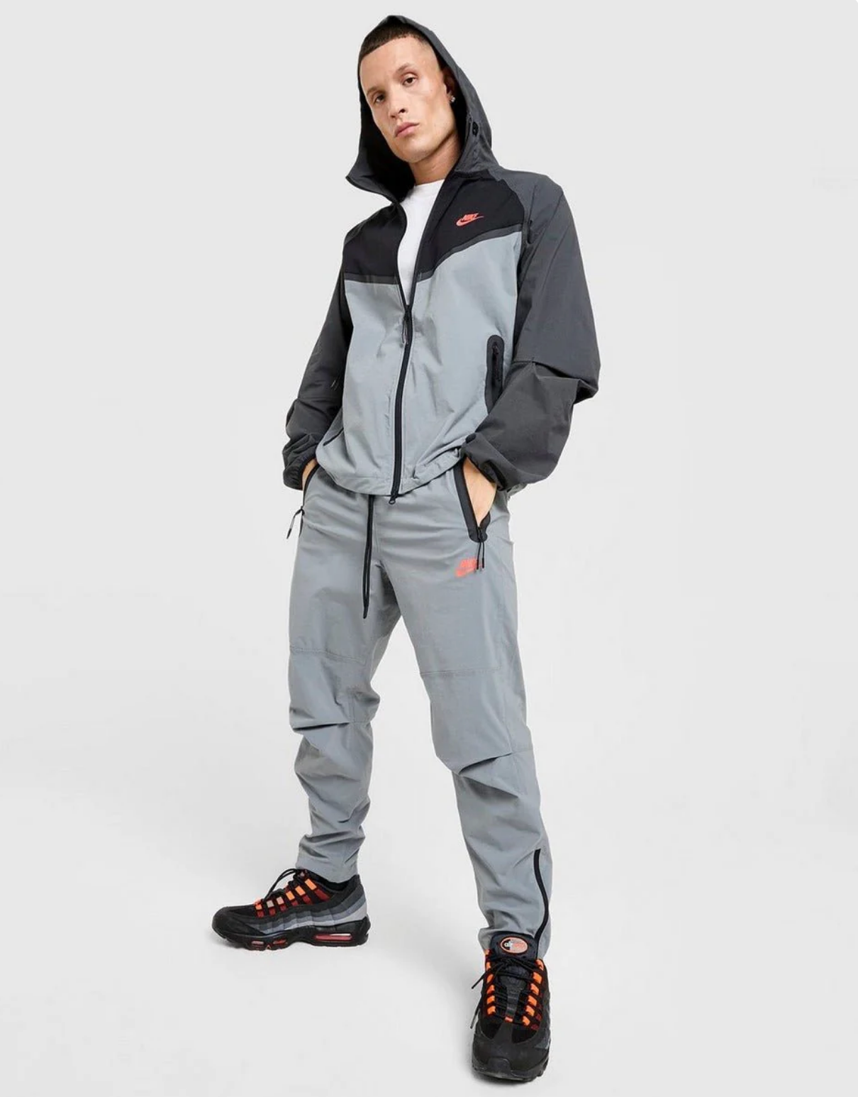 Chaqueta Nike Tech Woven Gris