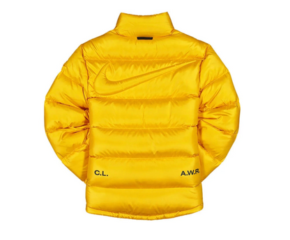 Plumífero Nike Nocta Dorado